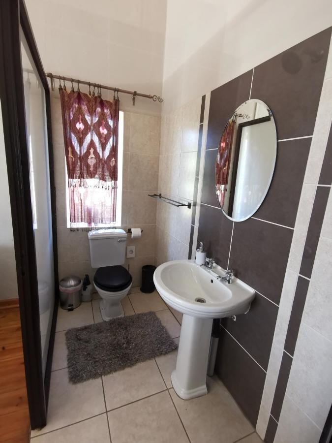 Lucolo Palace B&B Aliwal North Exterior foto