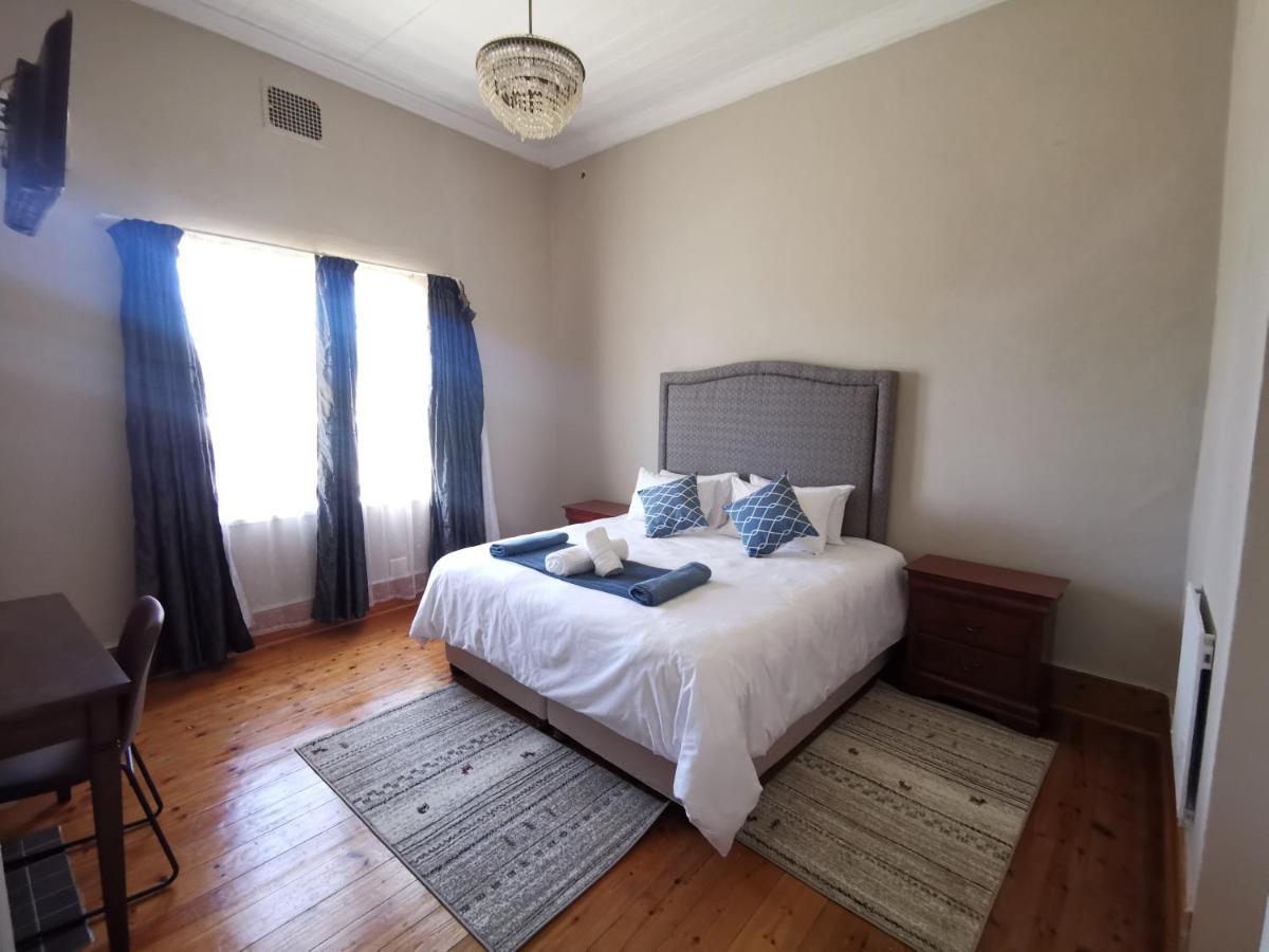 Lucolo Palace B&B Aliwal North Exterior foto