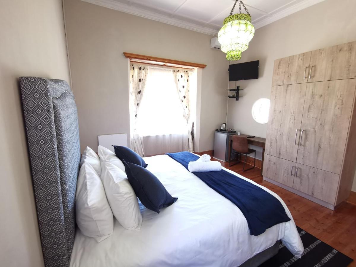 Lucolo Palace B&B Aliwal North Exterior foto